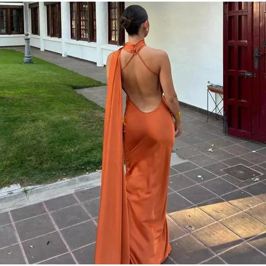 Satynowa Sukienka Halter Maxi z Odkrytymi Plecami – Wesele Studniówka Lato