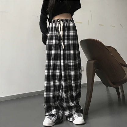Spodnie Dresowe Oversize w Czarną Kratę – Baggy Unisex HipHop z Kieszeniami