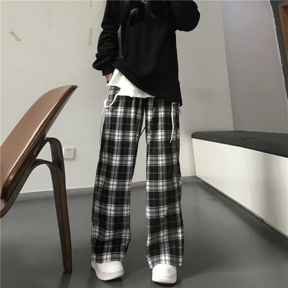 Spodnie Dresowe Oversize w Czarną Kratę – Baggy Unisex HipHop z Kieszeniami