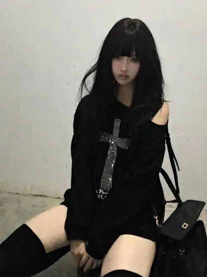 Czarna Bluza z Nadrukiem na Jedno Ramię – Y2K Grunge Harajuku 2000s