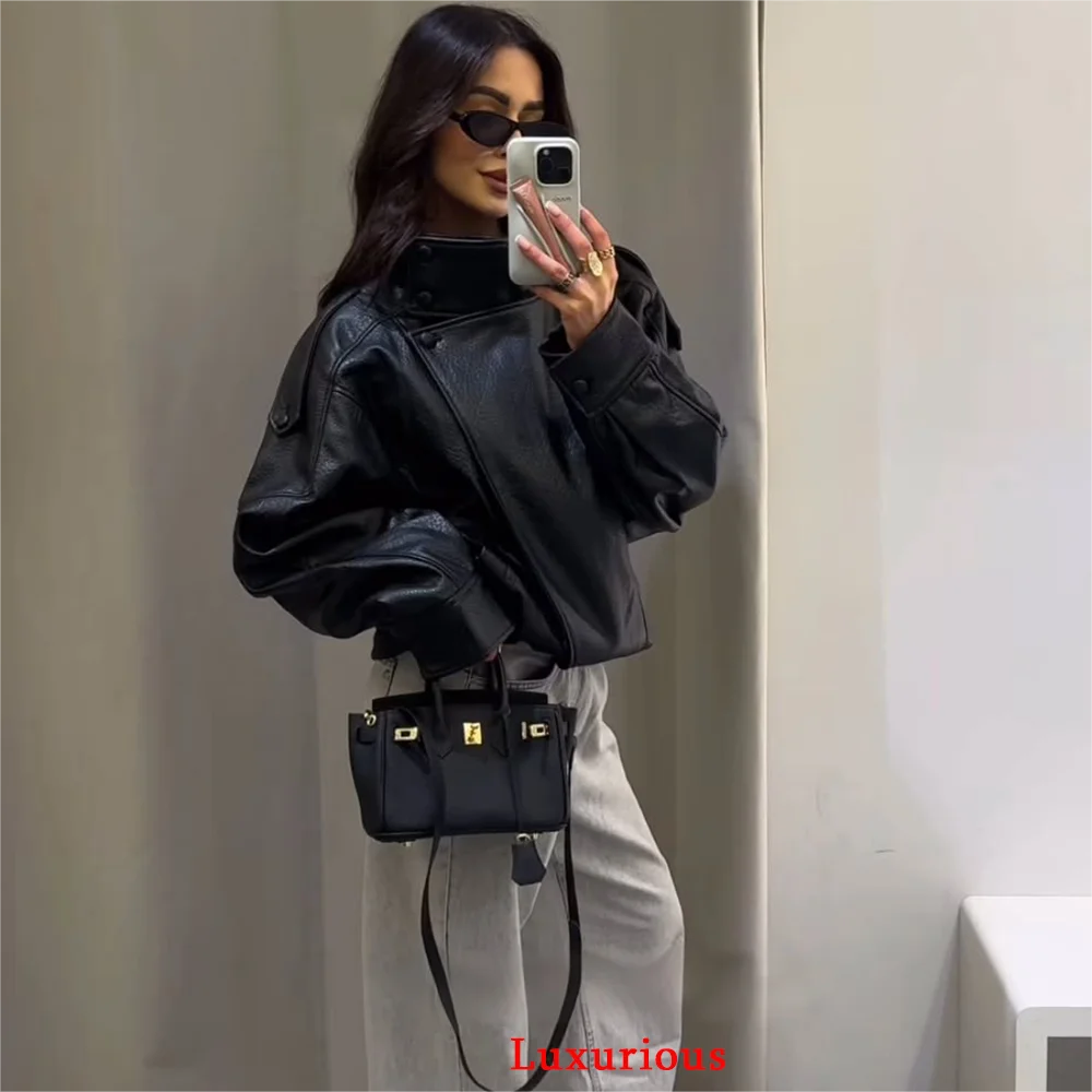 Kurtka skórzana damska oversize czarna – elegancki styl casual, wiosna 2026