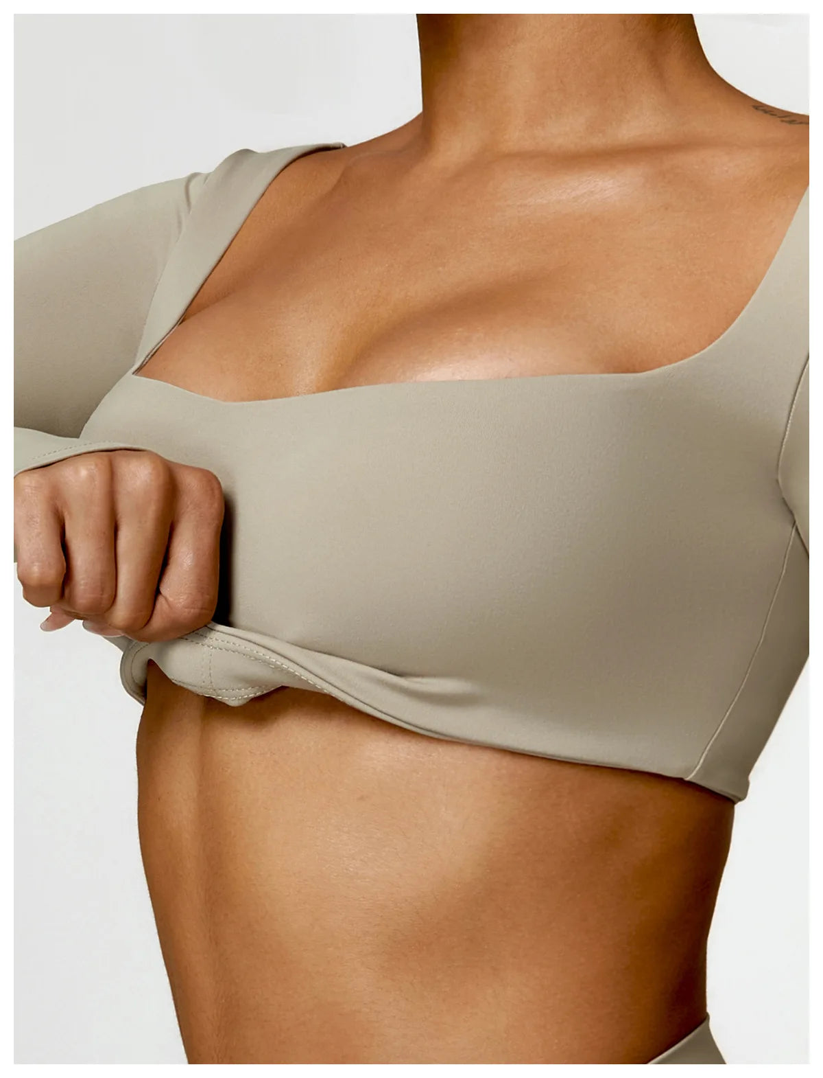 Sportowy Crop Top Damski z Kwadratowym Dekoltem – Szybkoschnący do Jogi i Siłowni