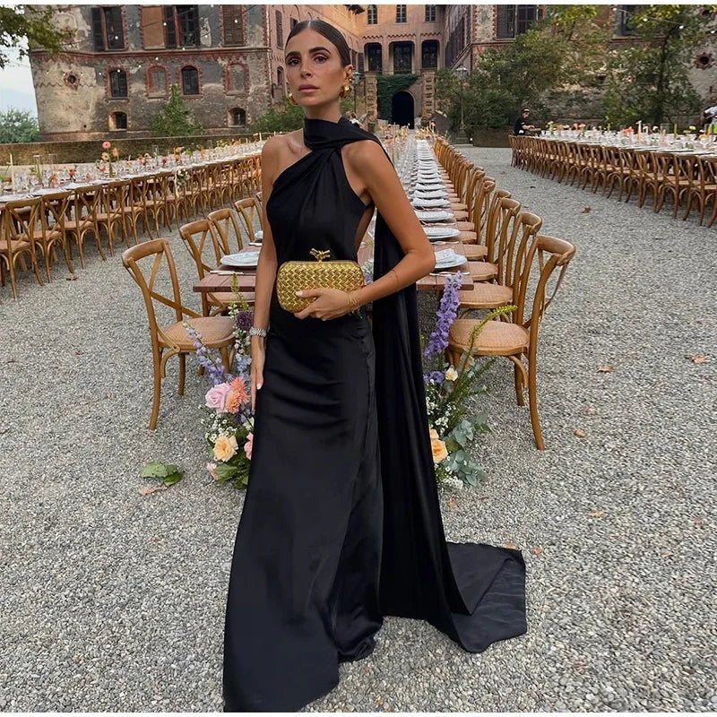 Satynowa Sukienka Halter Maxi z Odkrytymi Plecami – Wesele Studniówka Lato