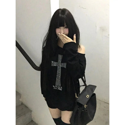 Czarna Bluza z Nadrukiem na Jedno Ramię – Y2K Grunge Harajuku 2000s