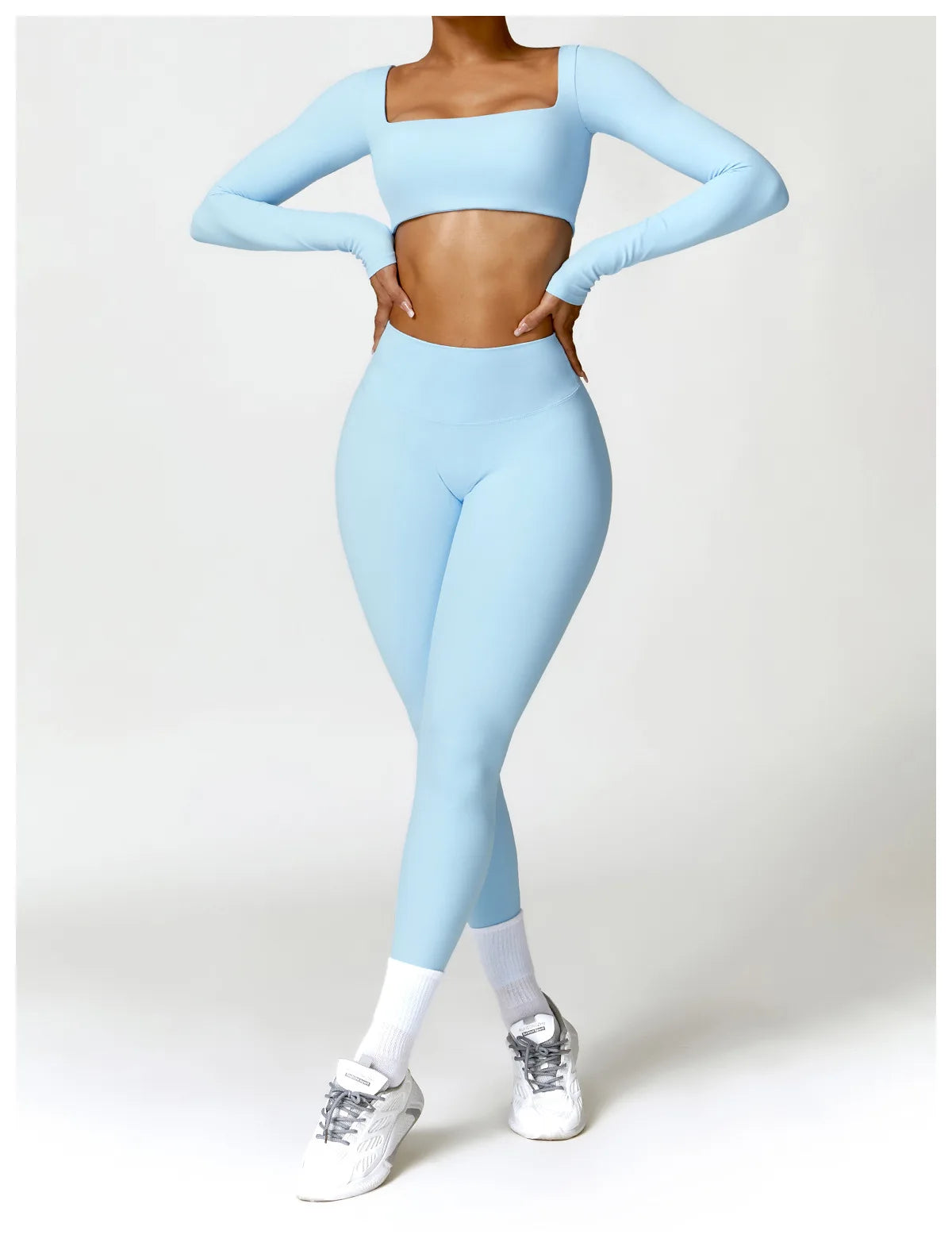 Sportowy Crop Top Damski z Kwadratowym Dekoltem – Szybkoschnący do Jogi i Siłowni