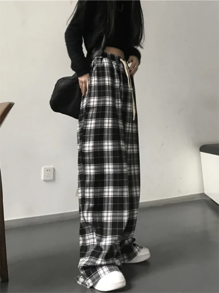 Spodnie Dresowe Oversize w Czarną Kratę – Baggy Unisex HipHop z Kieszeniami