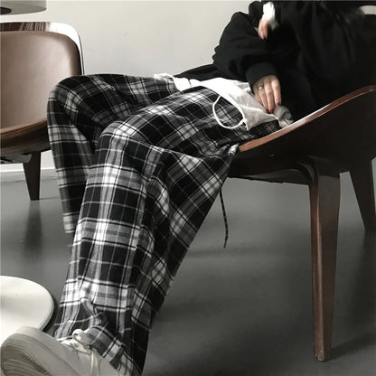 Spodnie Dresowe Oversize w Czarną Kratę – Baggy Unisex HipHop z Kieszeniami
