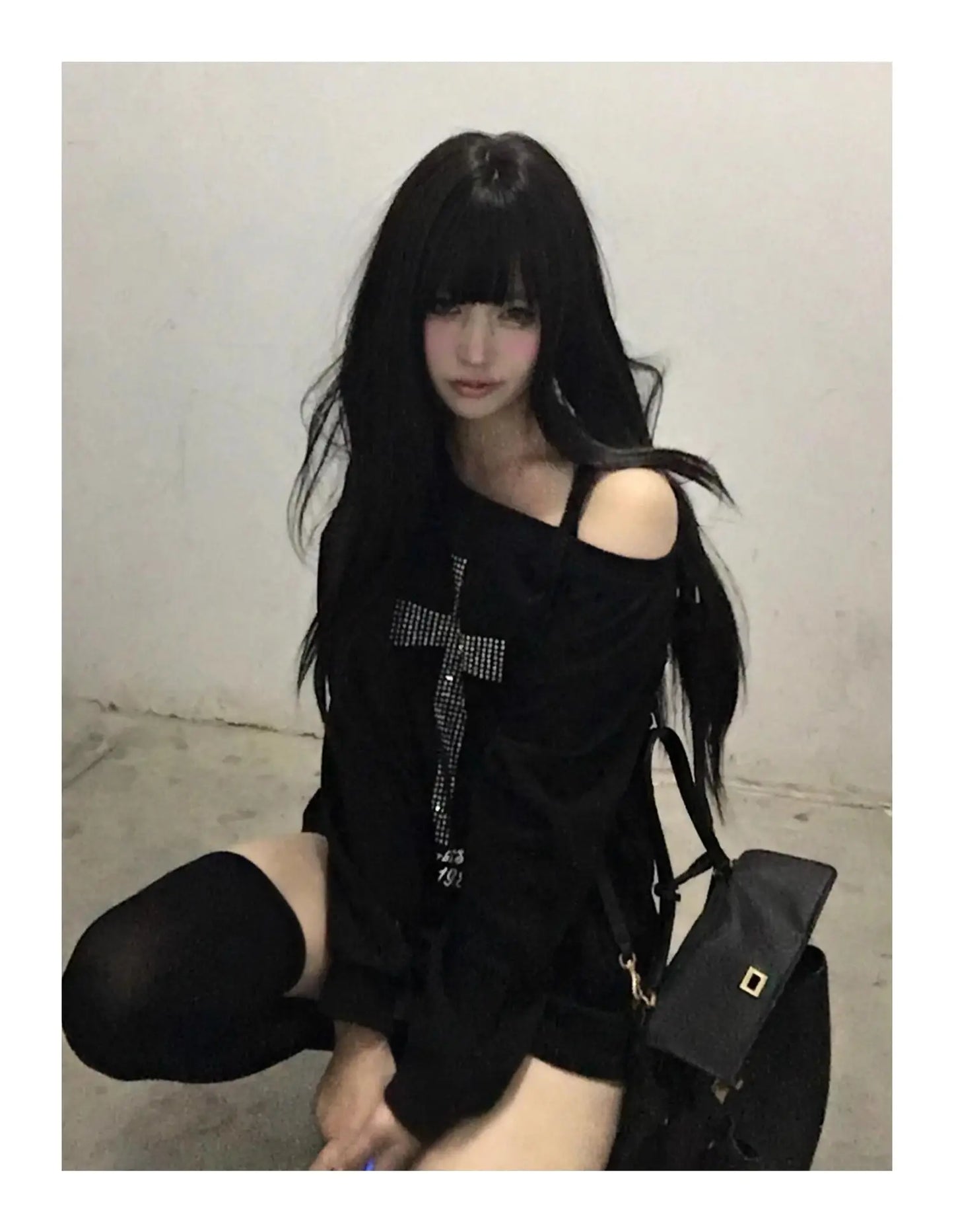 Czarna Bluza z Nadrukiem na Jedno Ramię – Y2K Grunge Harajuku 2000s