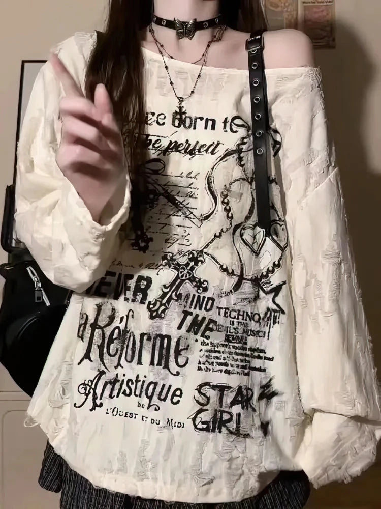 Koszulka Damska Oversize z Nadrukiem Y2K Vintage – Off Shoulder z Dziurami