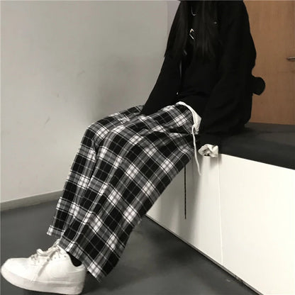 Spodnie Dresowe Oversize w Czarną Kratę – Baggy Unisex HipHop z Kieszeniami