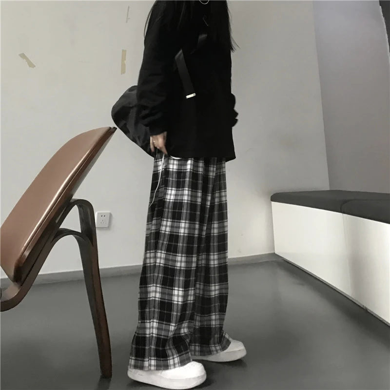 Spodnie Dresowe Oversize w Czarną Kratę – Baggy Unisex HipHop z Kieszeniami