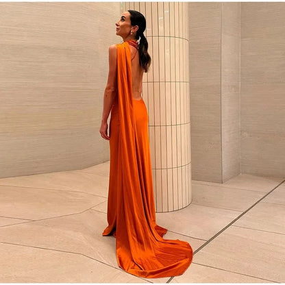 Satynowa Sukienka Halter Maxi z Odkrytymi Plecami – Wesele Studniówka Lato